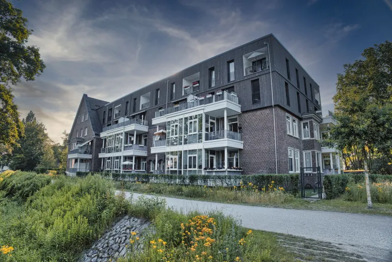 Multifamily commercial property financed with a Versara loan